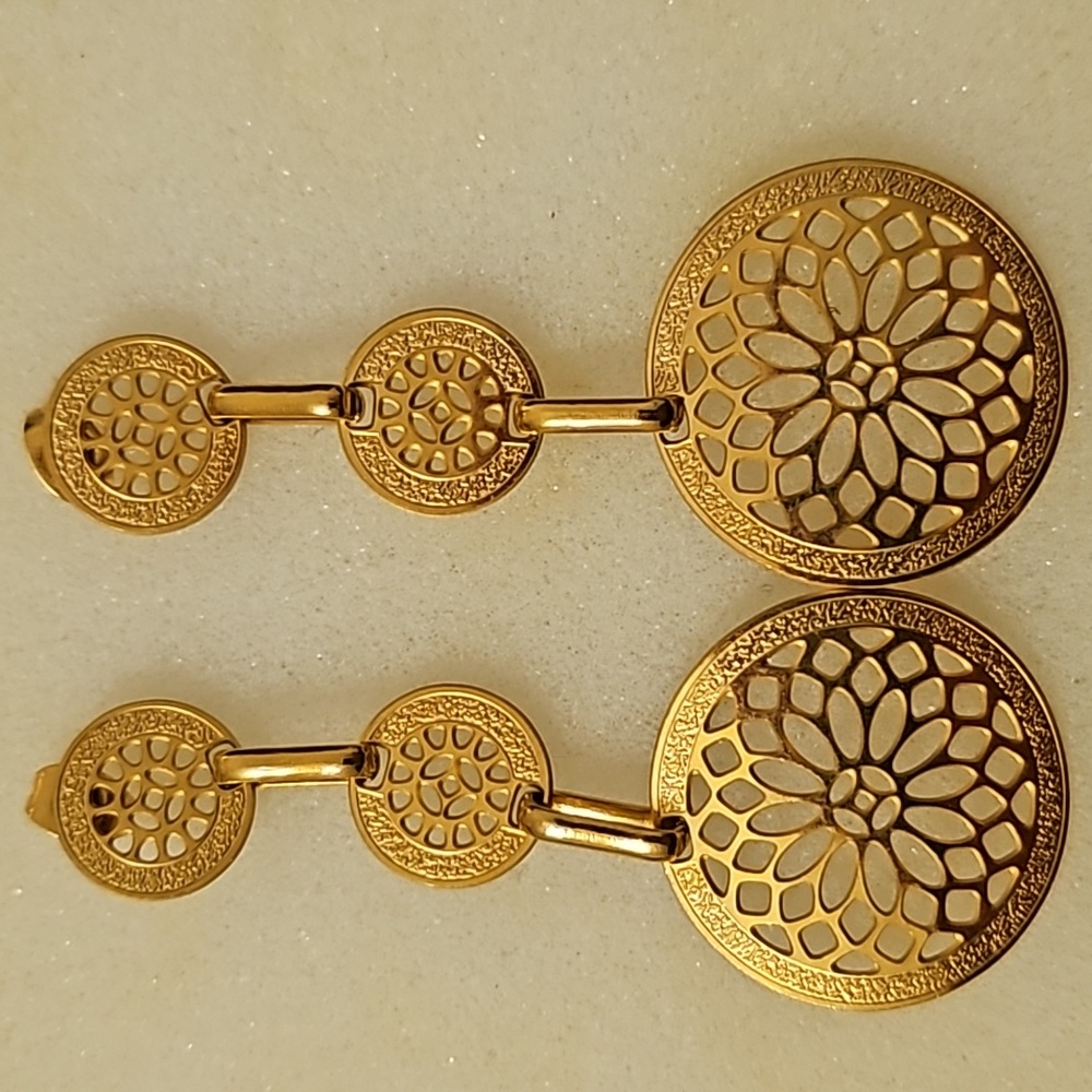 Earings